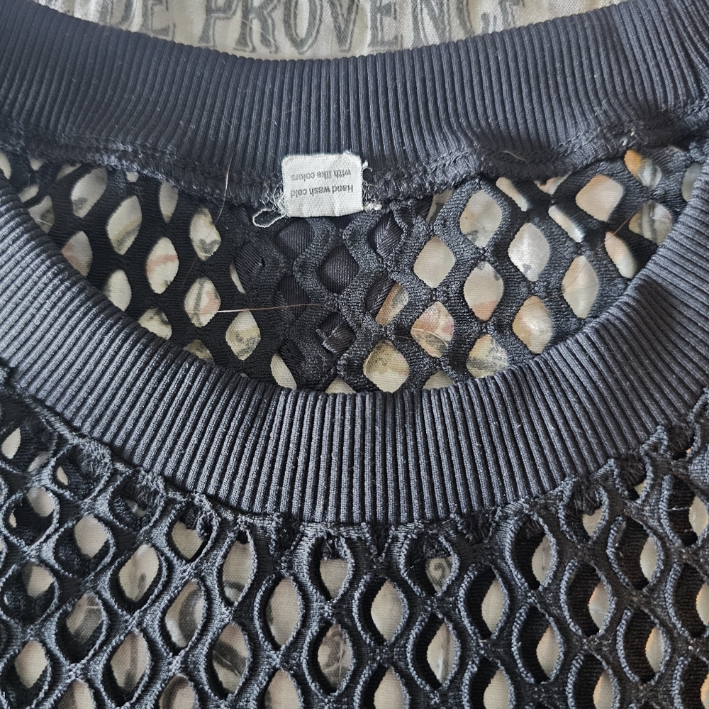 Alo Yoga Black Mesh Fishnet Pullover Long Sleeve Top Small - Picture 4 of 9